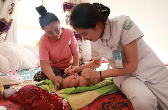 新疆库车：&ldquo;互联网+医疗&rdquo; 将服务送到家门口