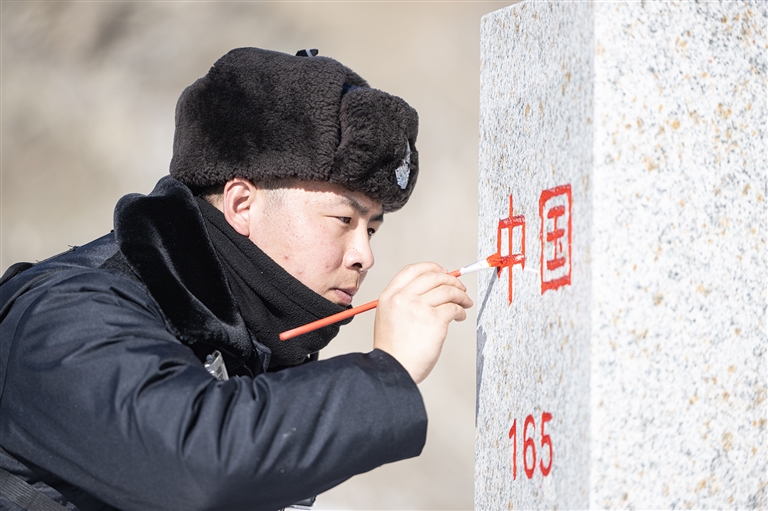 踏雪巡邊 護萬家團圓